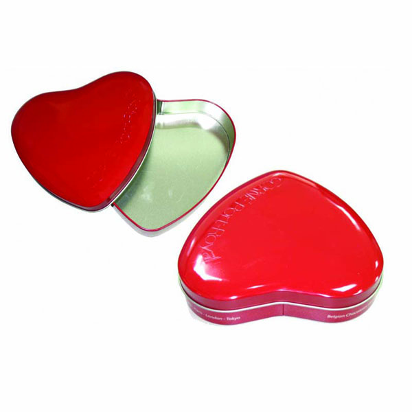 Valentine heart tin box